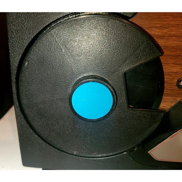 Vintage Keystone Dual K-560 Film Projector (Standard/Super 8) Powers Up. - Picture 5 of 10